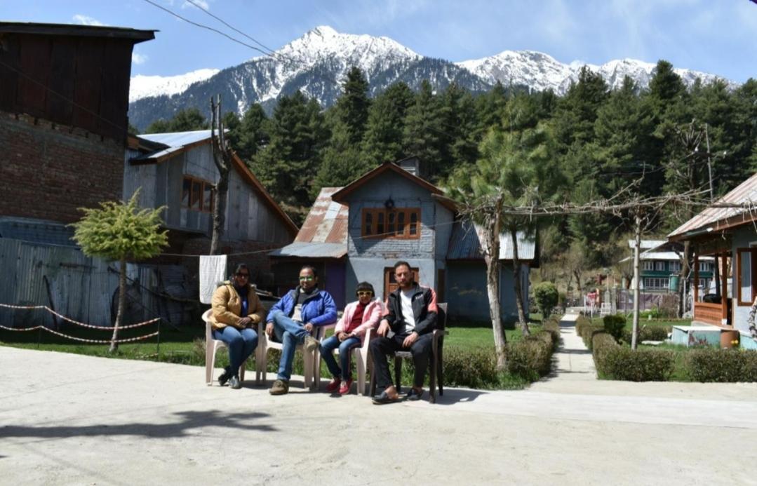 New Relax Inn, Pahalgam, 2 Km From Lidder Valley Eksteriør billede