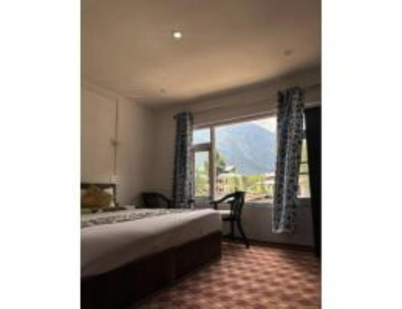 New Relax Inn, Pahalgam, 2 Km From Lidder Valley Eksteriør billede