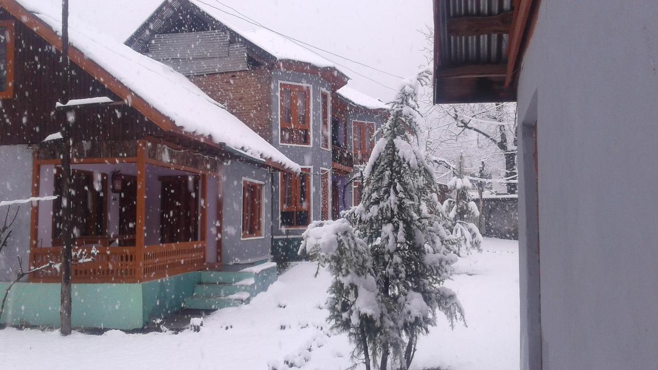 New Relax Inn, Pahalgam, 2 Km From Lidder Valley Eksteriør billede
