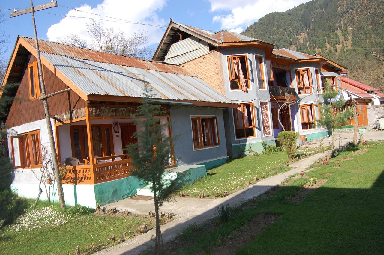 New Relax Inn, Pahalgam, 2 Km From Lidder Valley Eksteriør billede