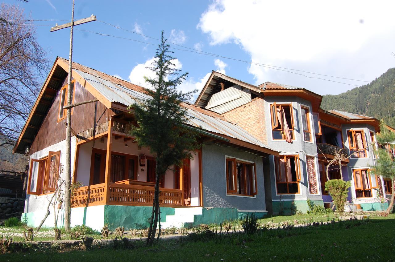 New Relax Inn, Pahalgam, 2 Km From Lidder Valley Eksteriør billede