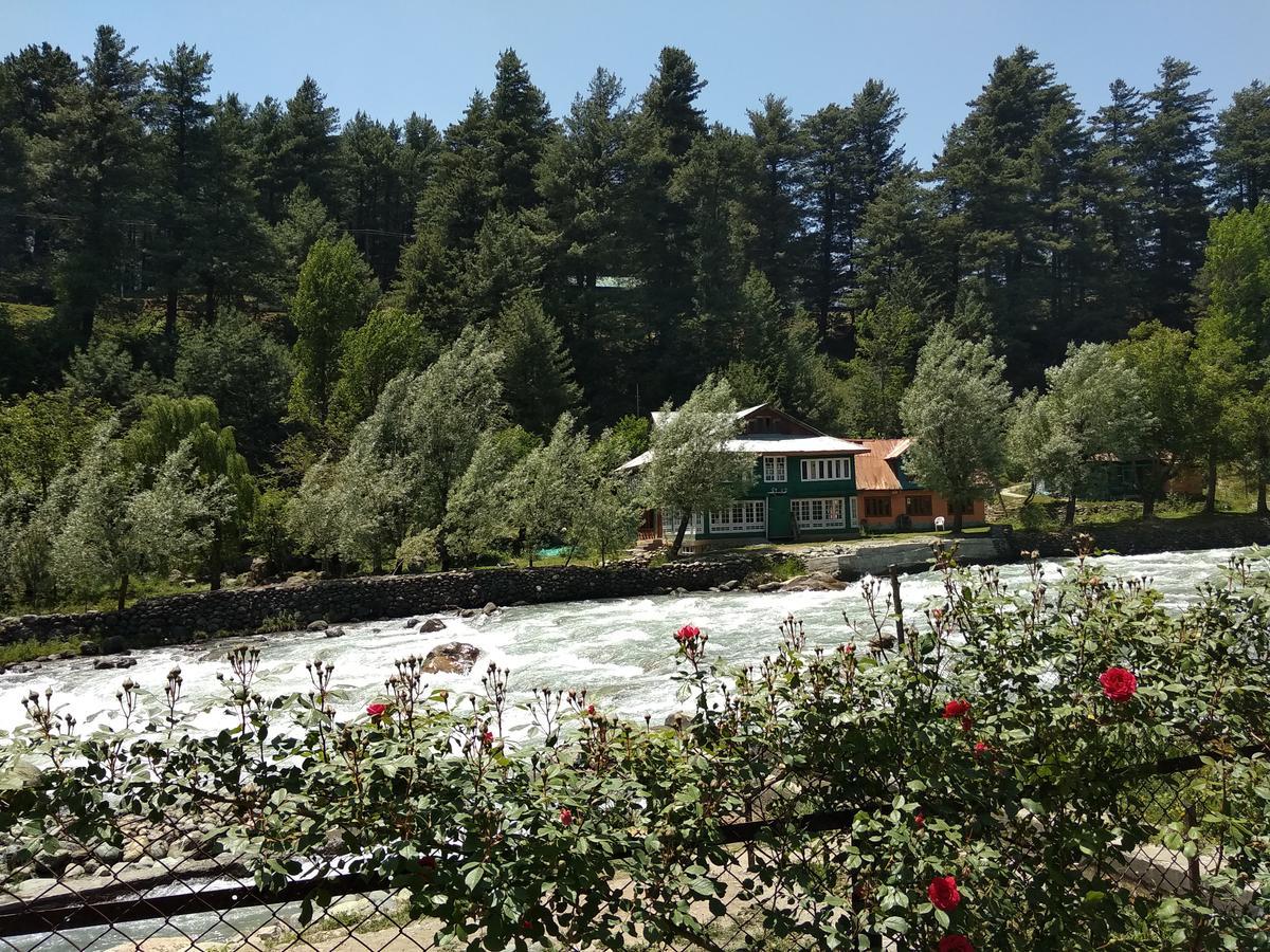 New Relax Inn, Pahalgam, 2 Km From Lidder Valley Eksteriør billede